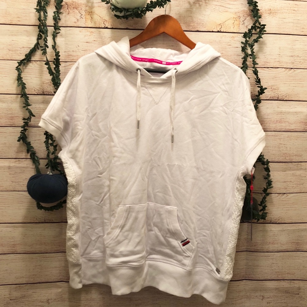 NWT Tommy Hilfiger White Active Sport Sweater